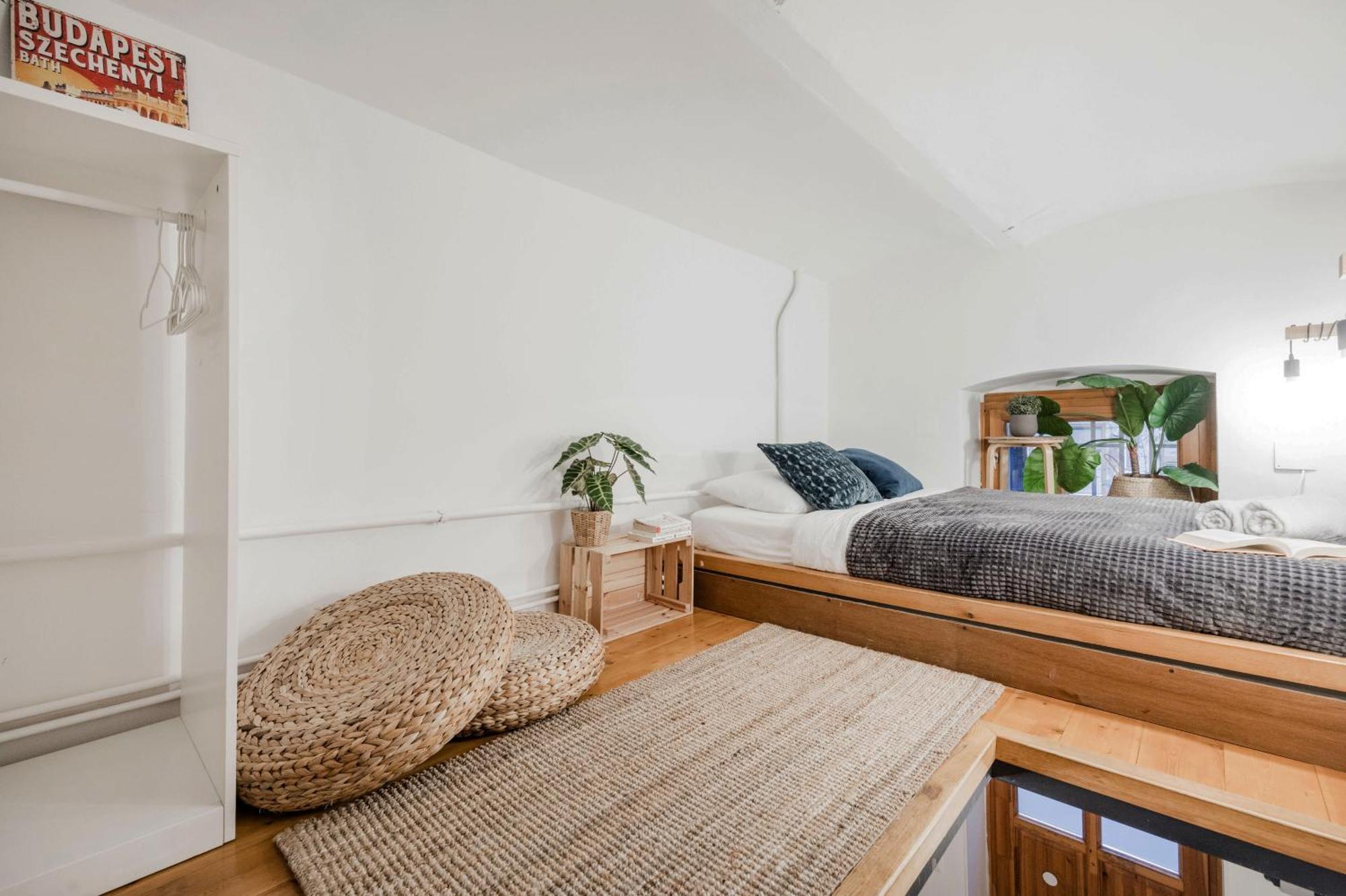 Wellness Wonderland: Garden, Sauna, Jacuzzi In Cbd 부다페스트 외부 사진