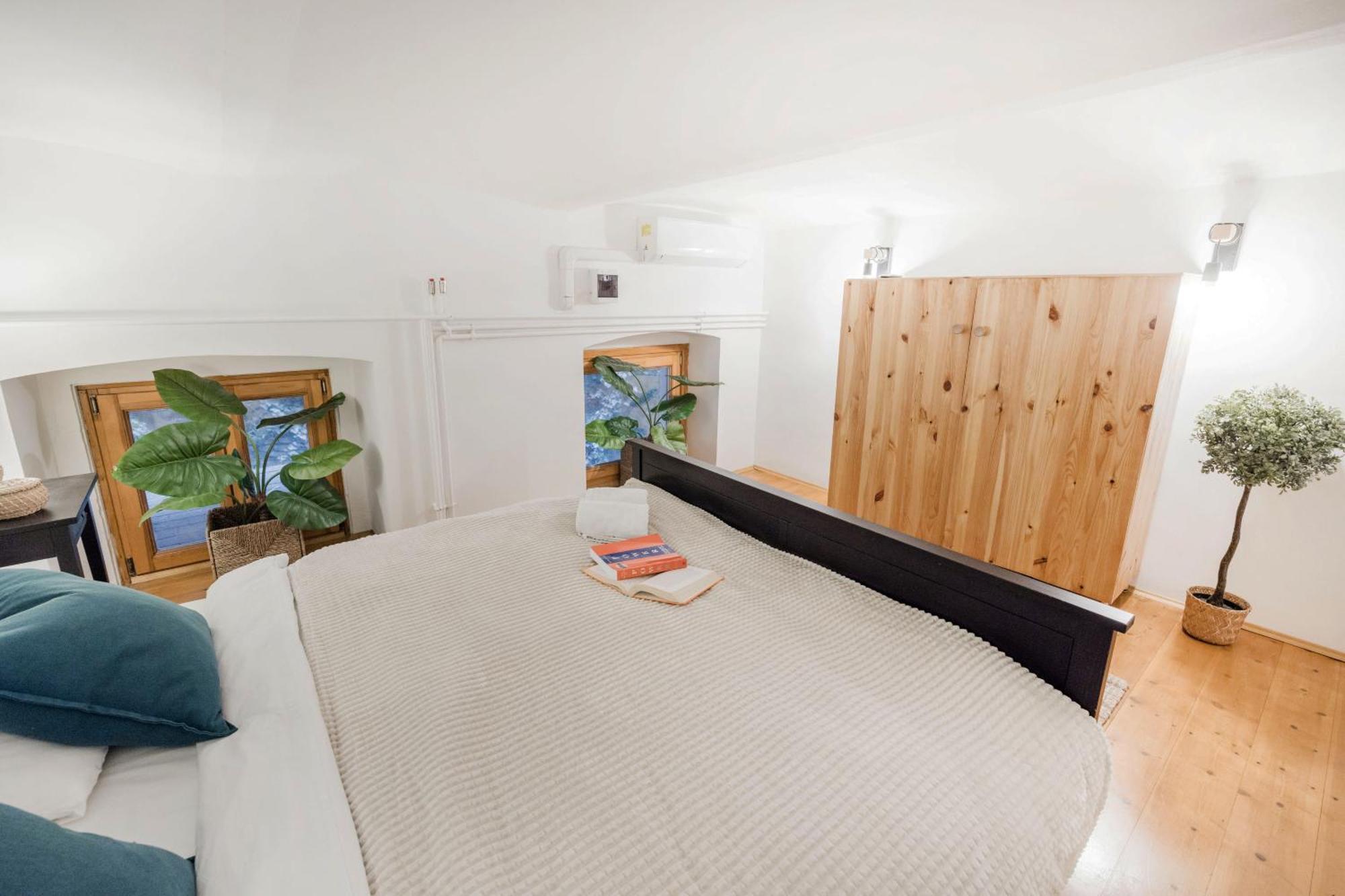Wellness Wonderland: Garden, Sauna, Jacuzzi In Cbd 부다페스트 외부 사진